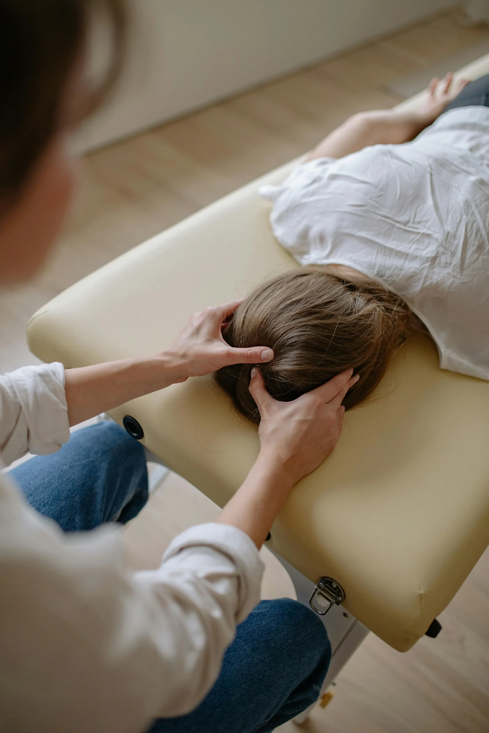 osteopath traeating patients hamilton